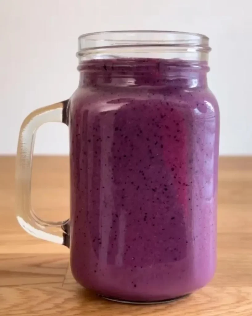  Strawberry Matcha Smoothie