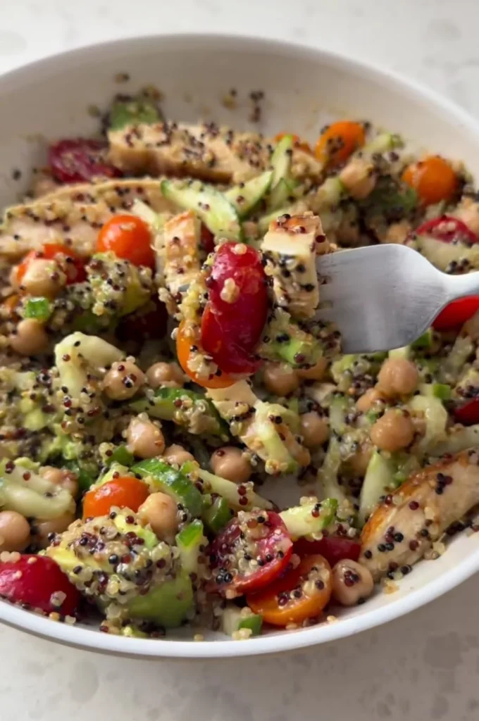 Mediterranean Quinoa Bowl