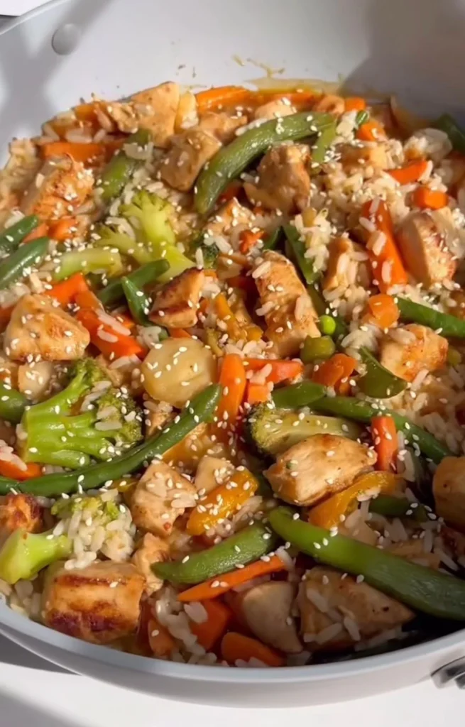 One-Pot Chicken and Veggie Stir-Fry
