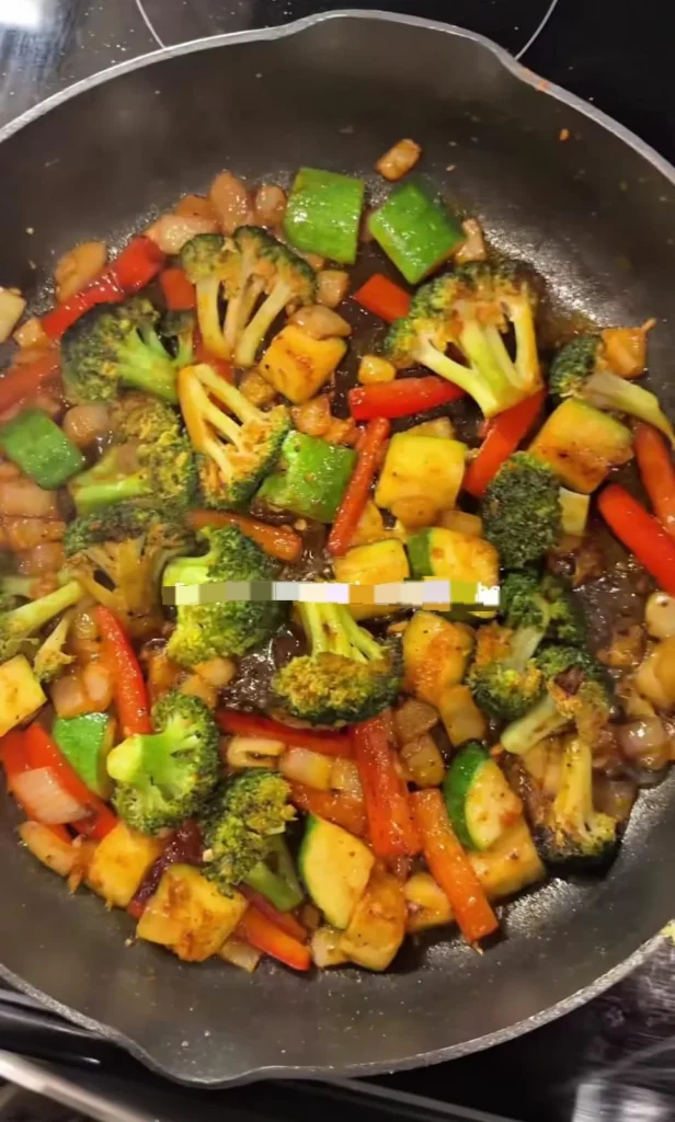 Chicken Veggie Stir Fry Bowl