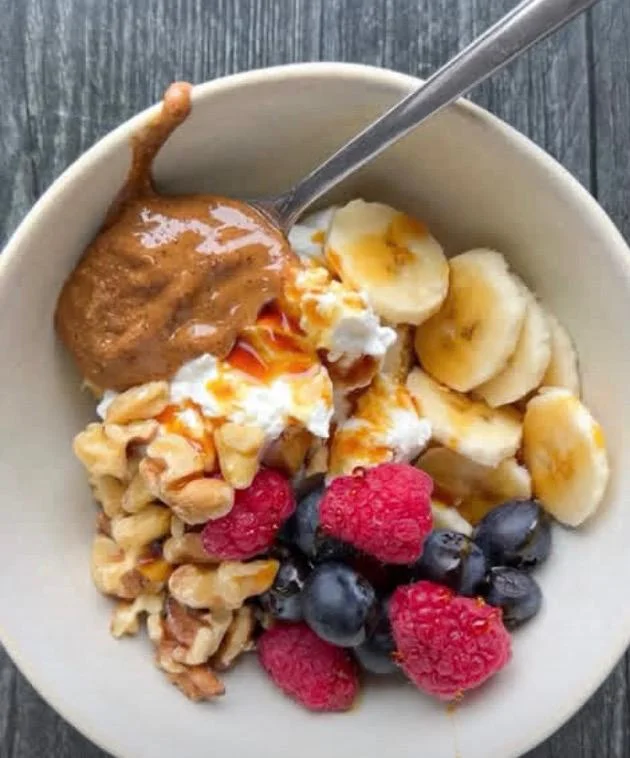 Creamy Greek Yogurt Berry Bliss Bowl | Diabetic Desserts
