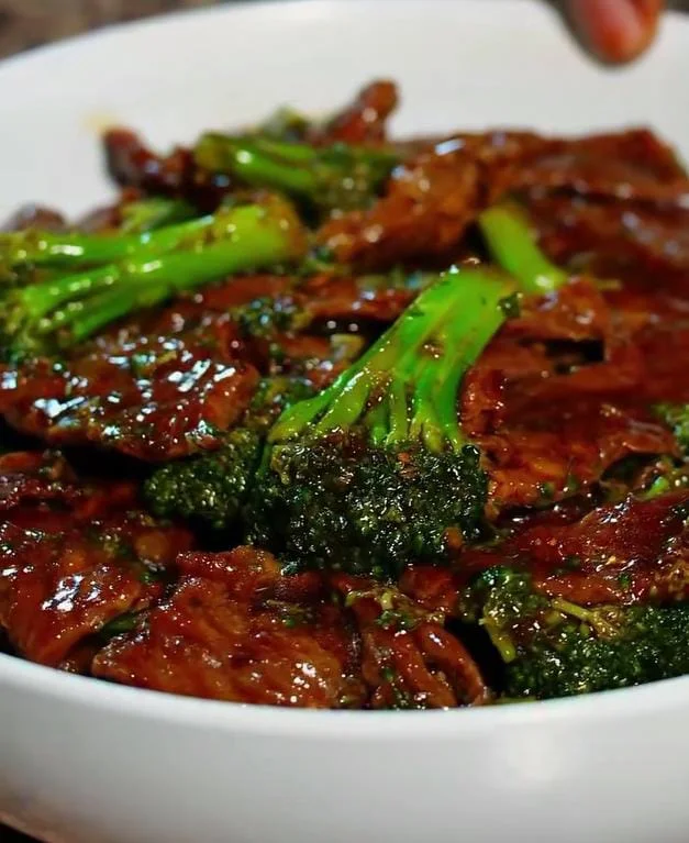 Beef & Broccoli Protein Stir Fry Bowl