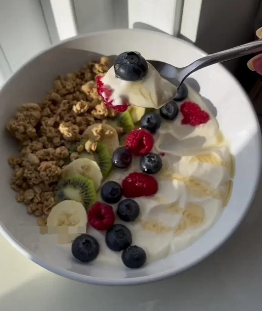 Yogurt Honey Bowl