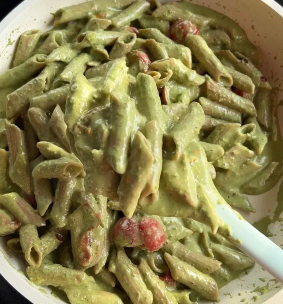 Creamy Pesto Pasta with Cherry Tomatoes