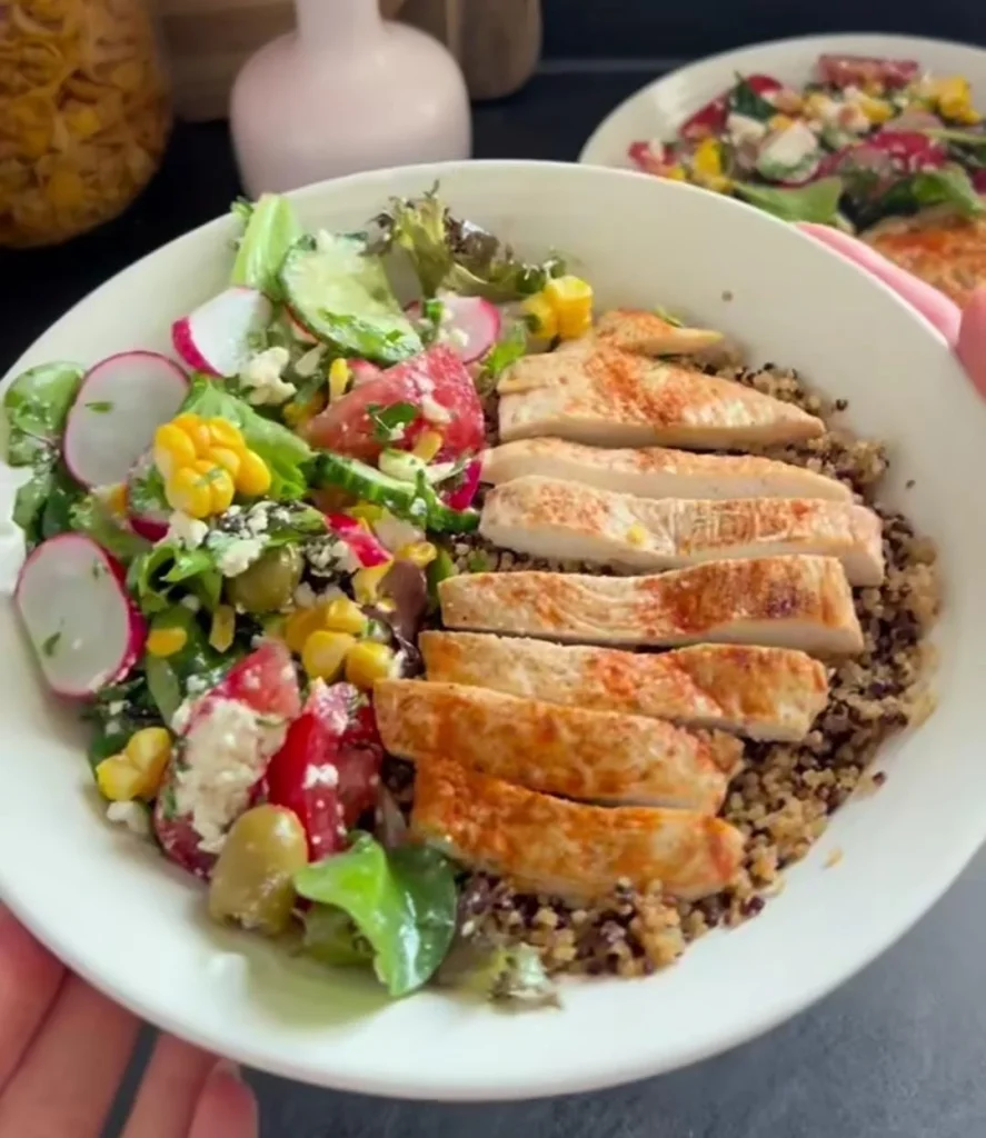 Chicken Quinoa Protein Bowl