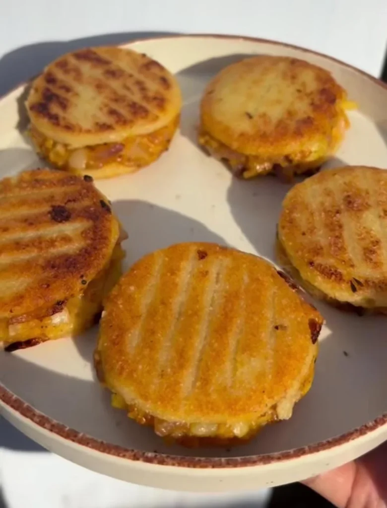 Mini Burger Lunch Box