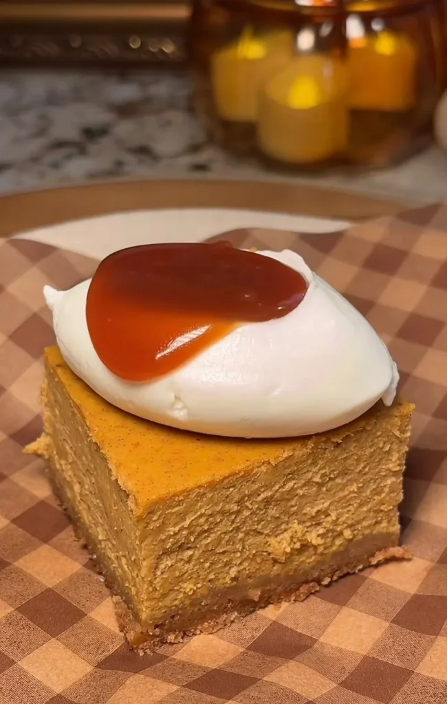 Pumpkin Spice Cheesecake Bars