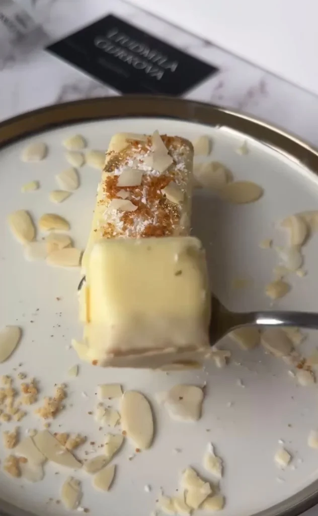 Coconut Cheesecake Bars