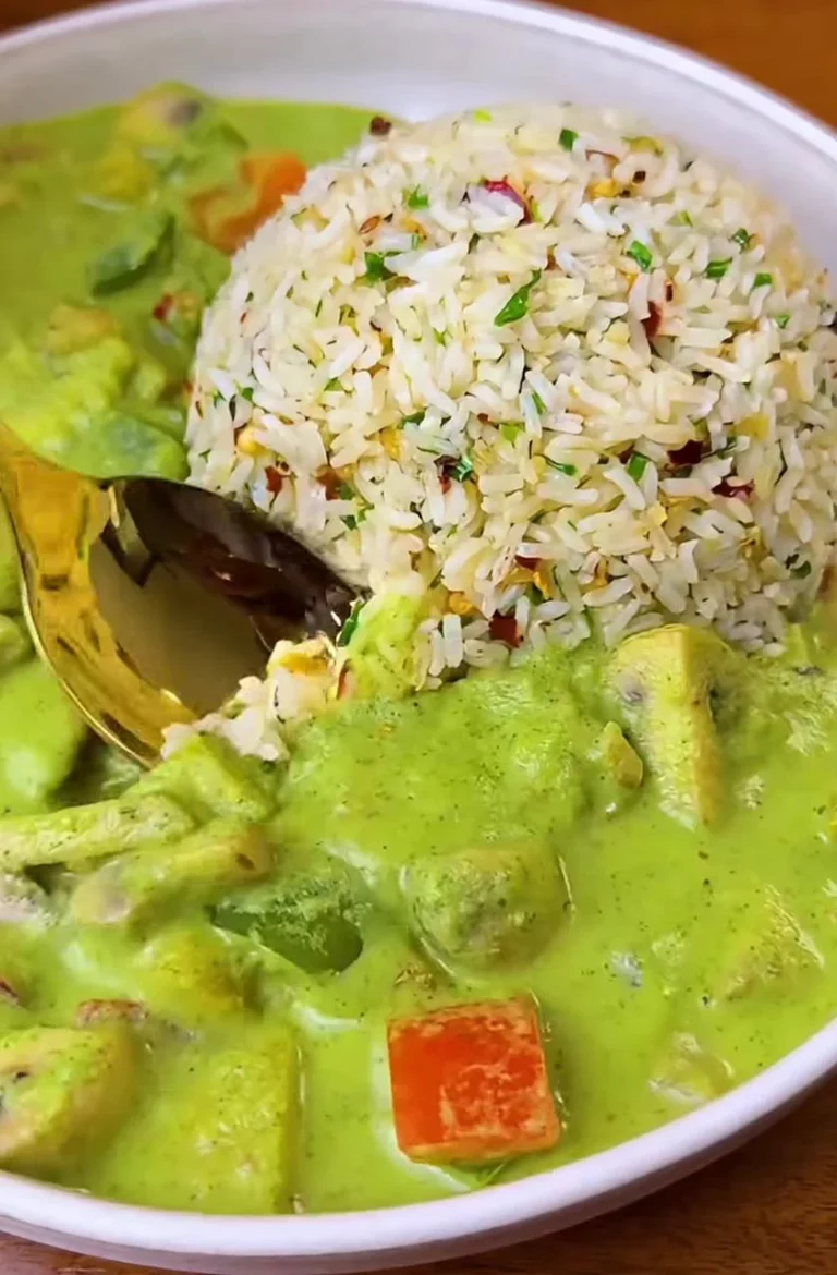 Cheesy Broccoli Rice Bowl