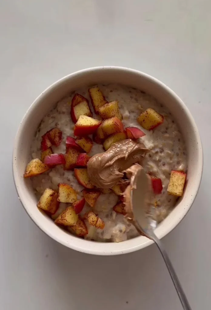 Apple Cinnamon Oat Bowl
