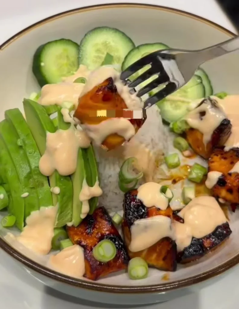 Greek Salmon Bowl