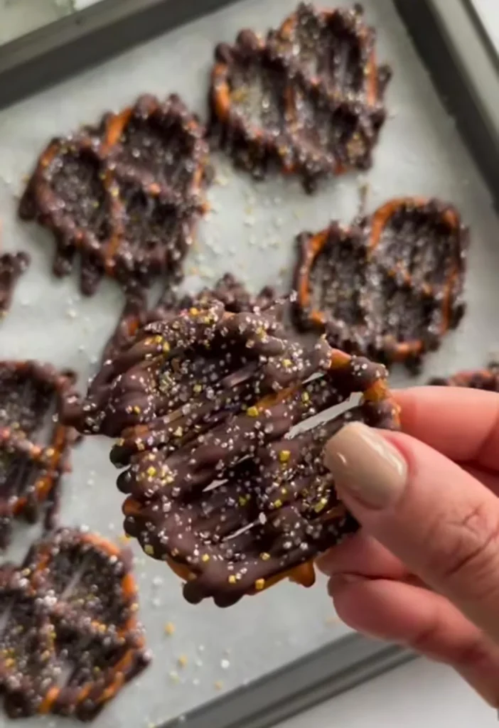 Chocolate Pretzel Bites