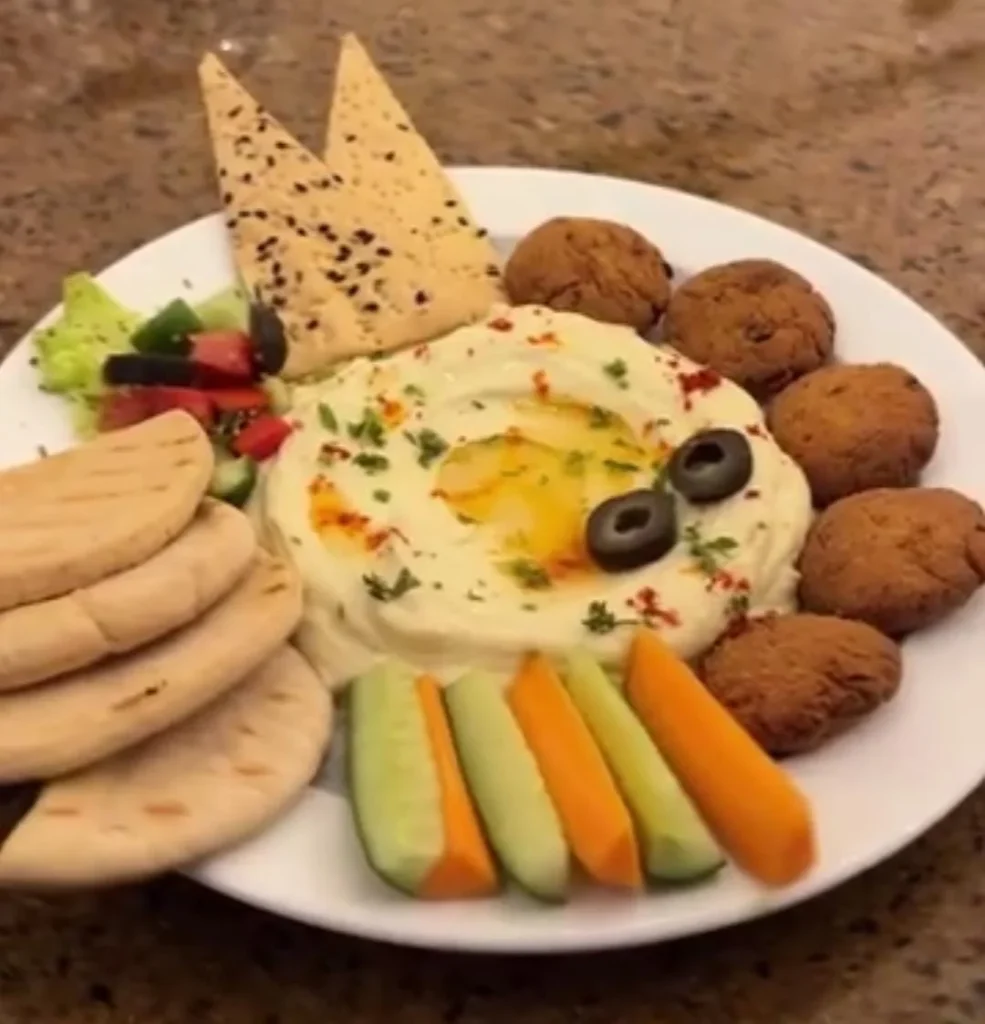 Hummus Veg Pita