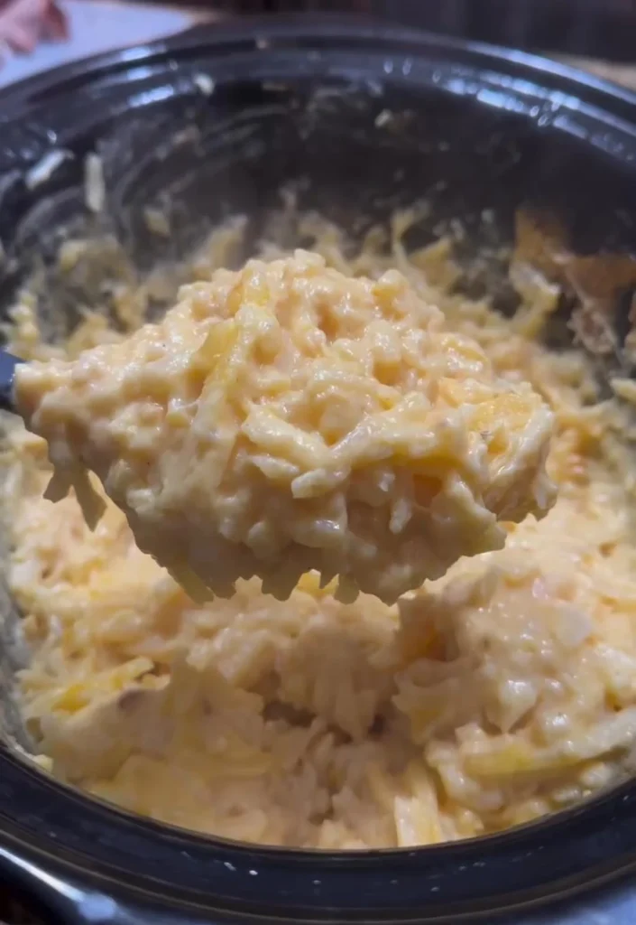 Crockpot Cheesy Potatoes - Crockpot Side Dishes