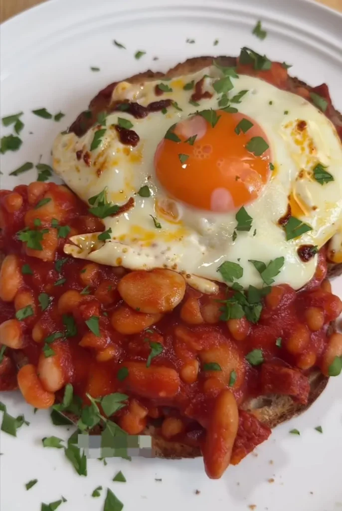 Slow Cooker Baked Beans