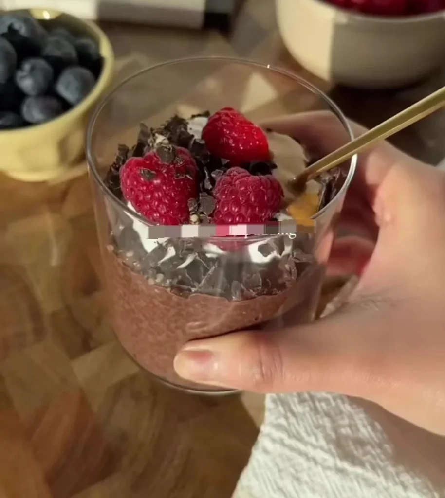 Chocolate Chia Pudding (Keto Style)