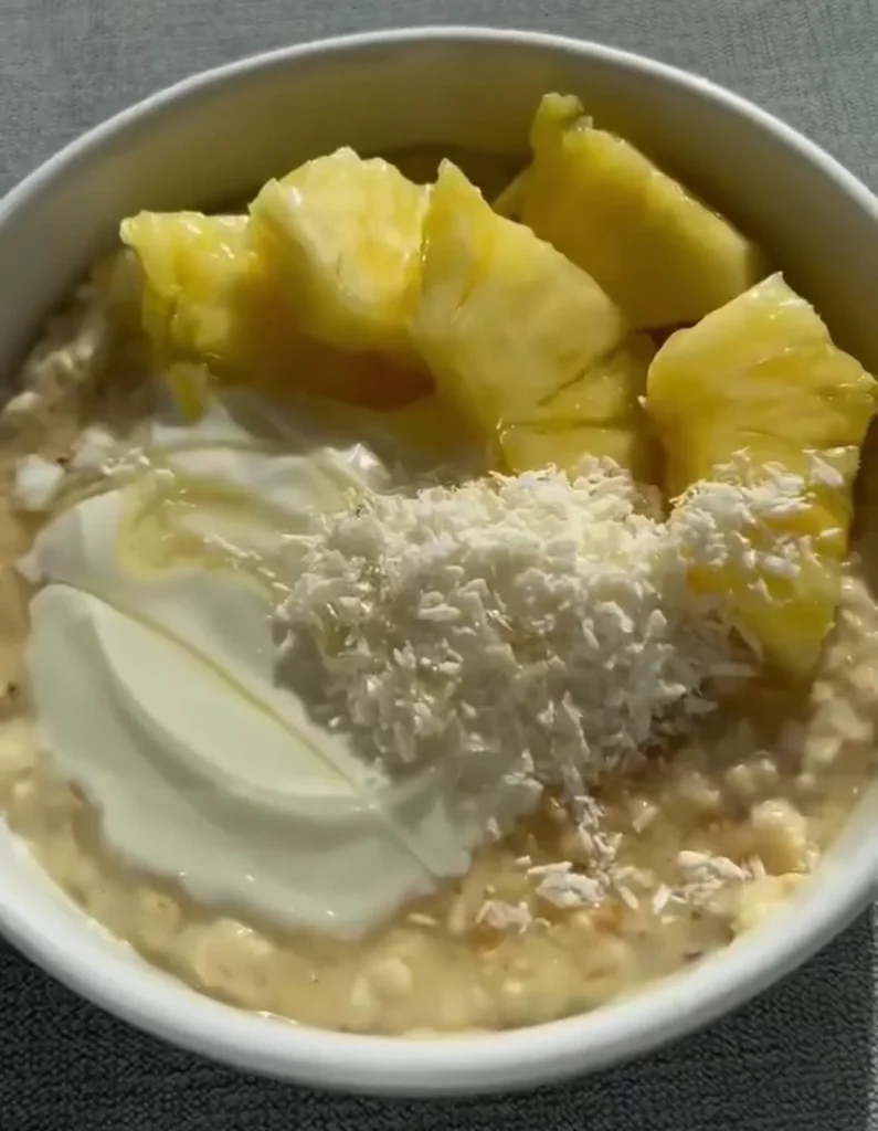 Pineapple Yogurt Oats