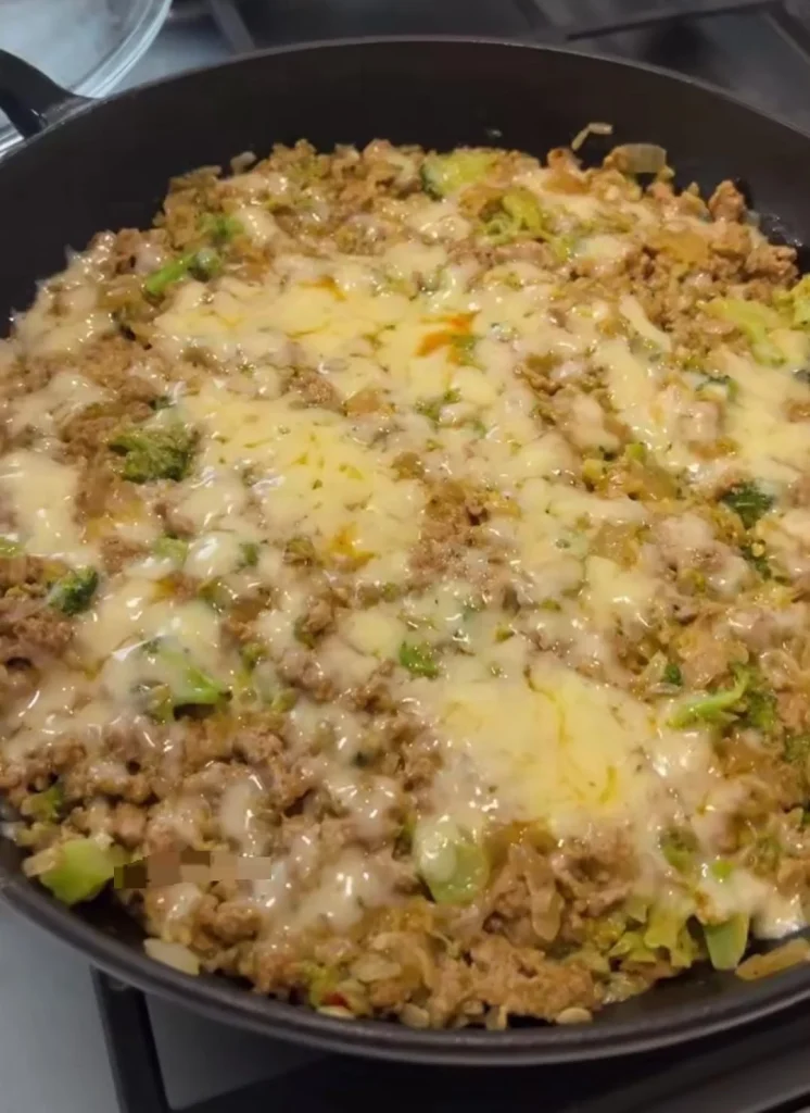 Broccoli Cheddar Breakfast Skillet