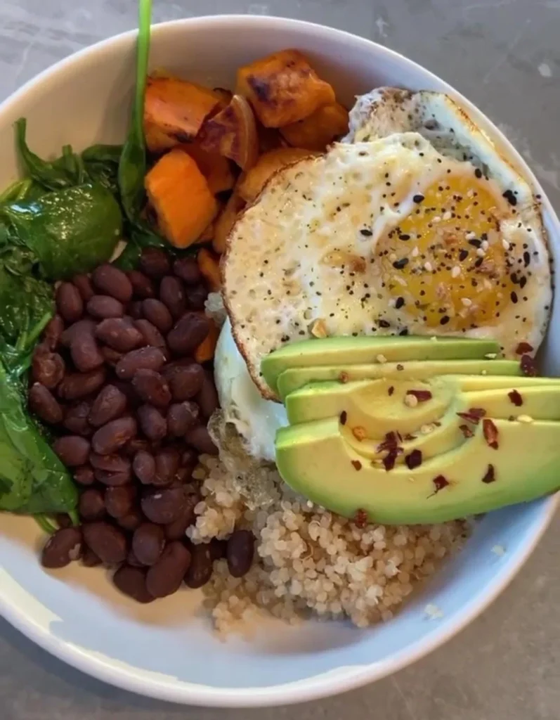 Savory Spinach Egg Quinoa Bowl