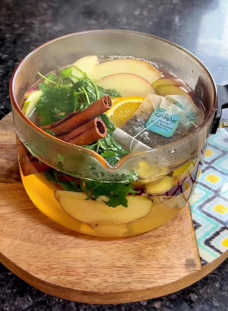 Apple Cinnamon Green Tea