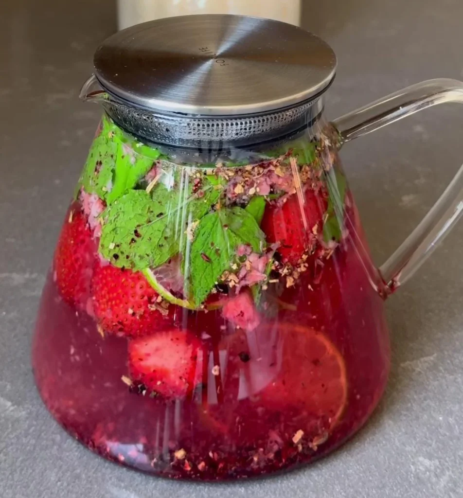 Strawberry Basil Iced Tea