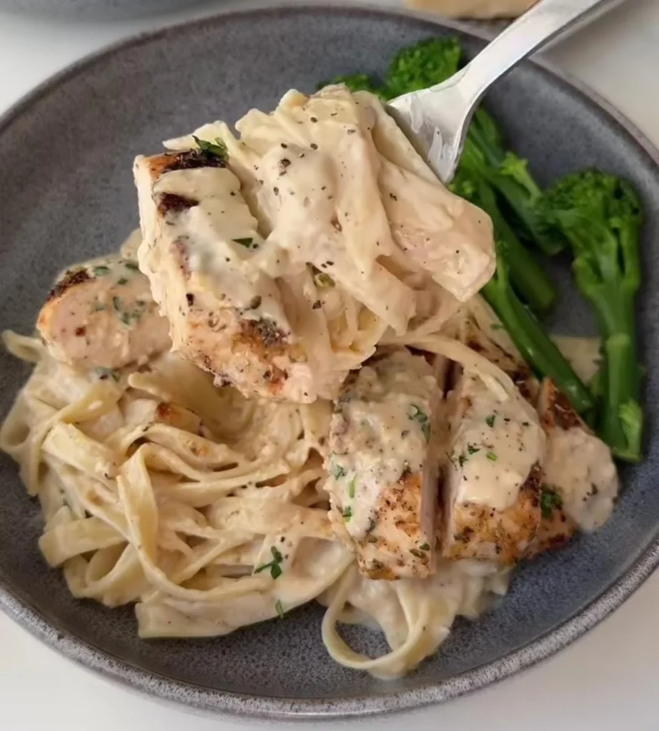 Lemon Herb Chicken Pasta