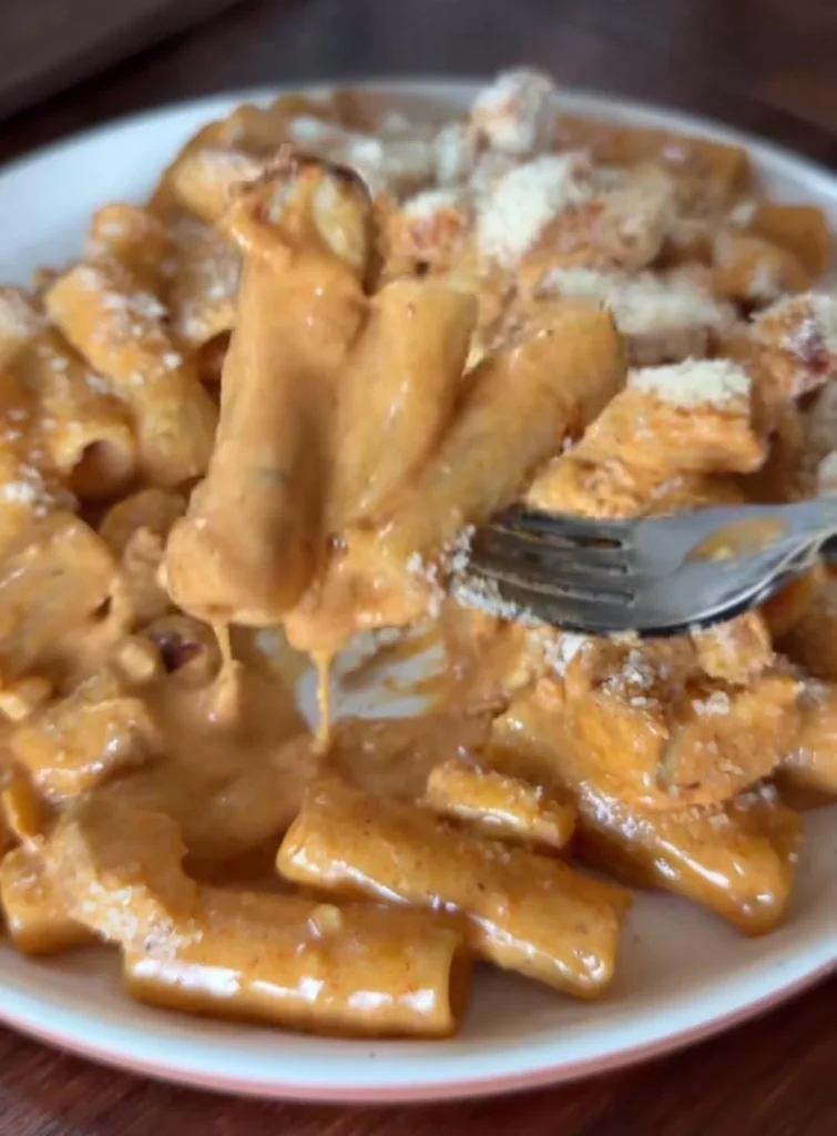 One-Pot Cheesy Pasta