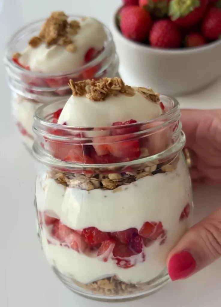 Berry Yogurt Parfaits