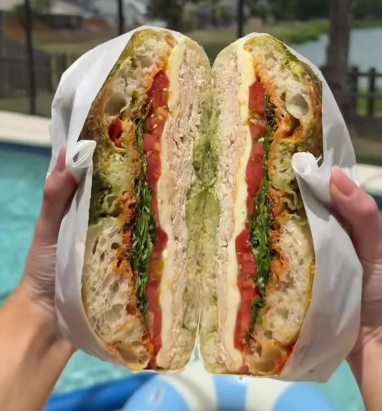 Pesto Mozzarella Turkey Burger