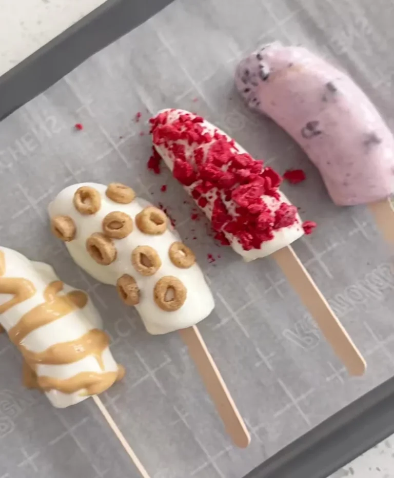 Frozen Yogurt Banana Pops