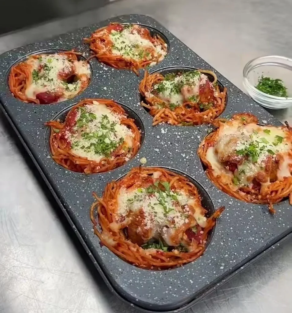 Baked Spaghetti Cups