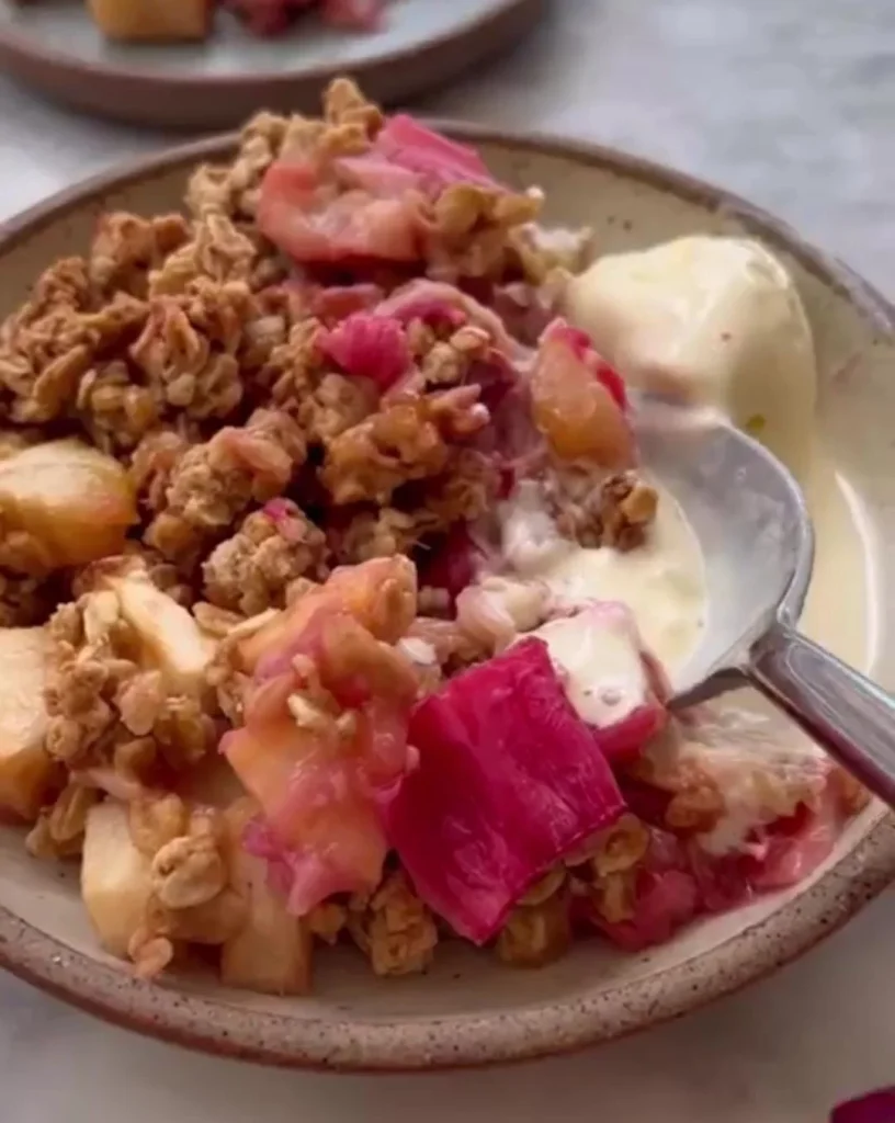 Apple Rhubarb Crisp