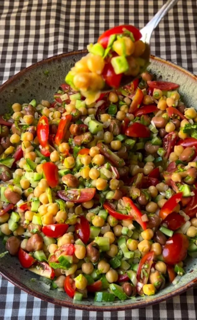 Mediterranean Chickpea Salad