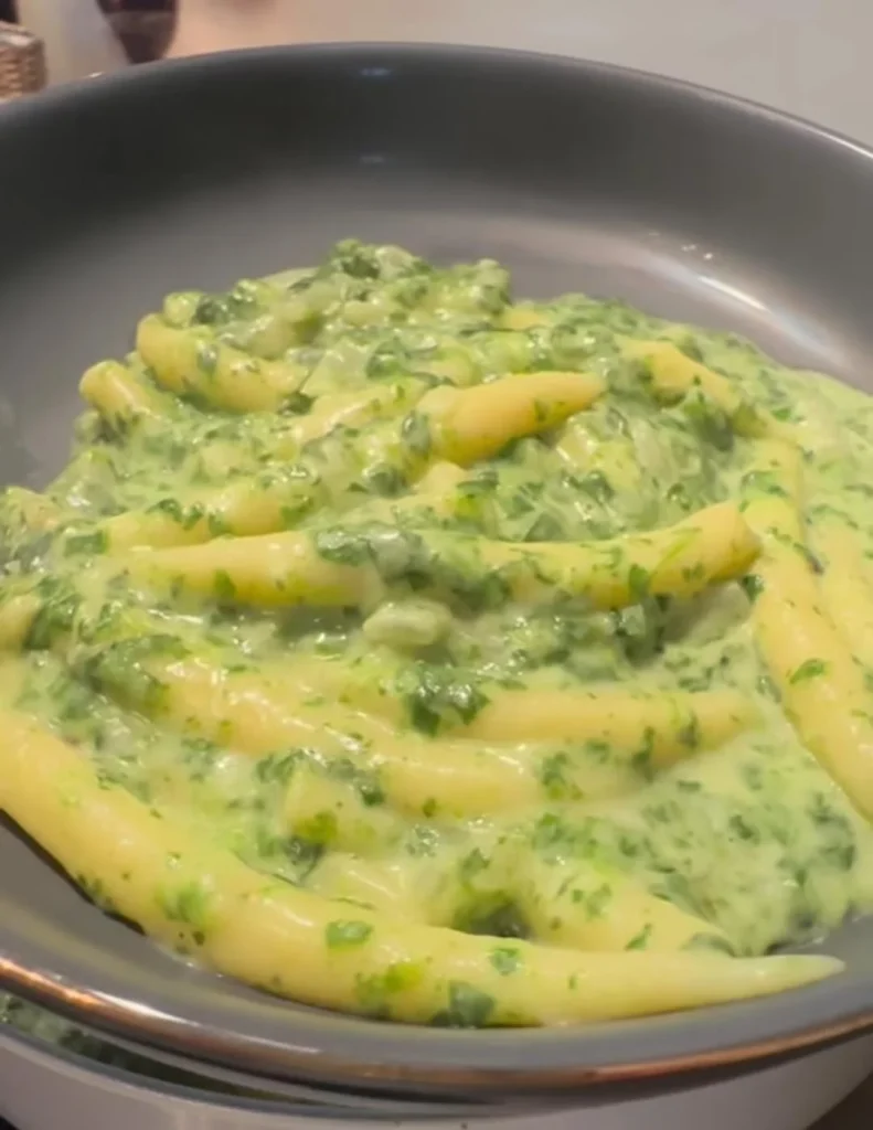 Spinach Chicken Carbonara Recipe