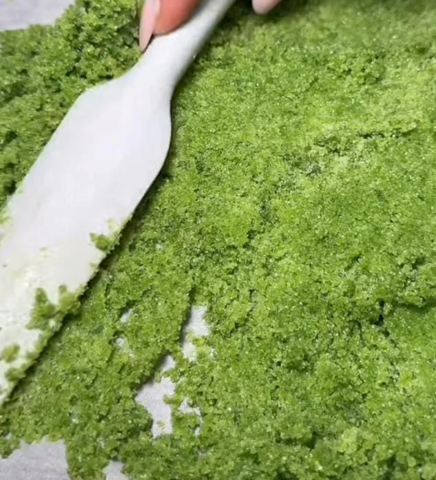 Dry the Basil Salt