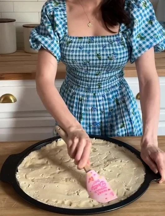 Prepare the Cookie Crust