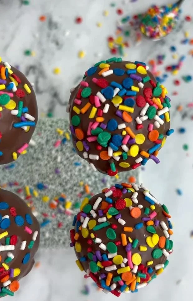 Decorate and Set | Cake Pops Recipe