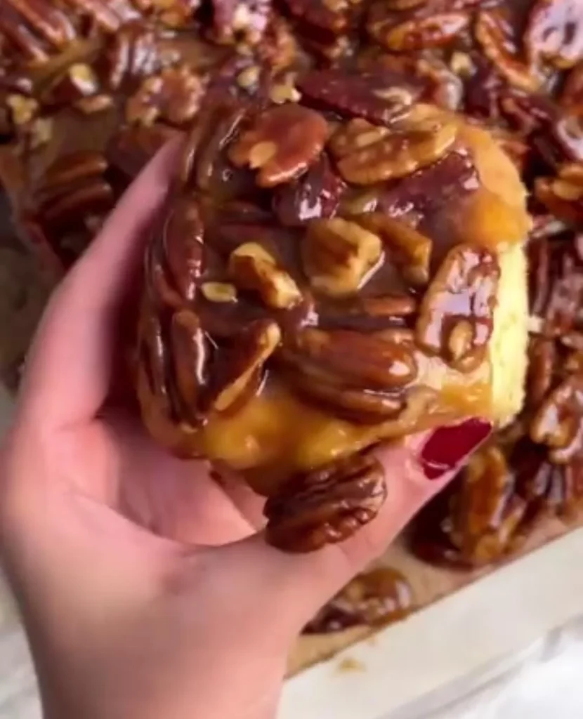 Pecan Cinnamon Buns Recipe